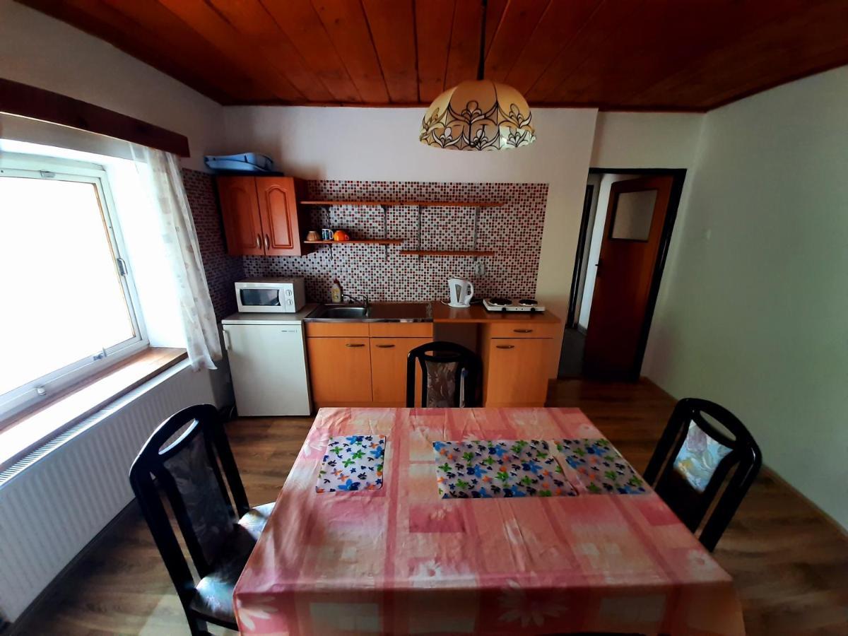 Waldex Apartment *